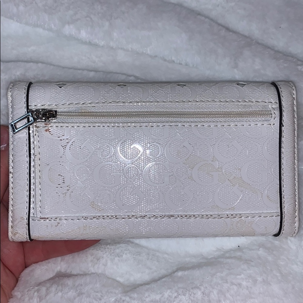 Guess Wallet - Picture 5 of 5